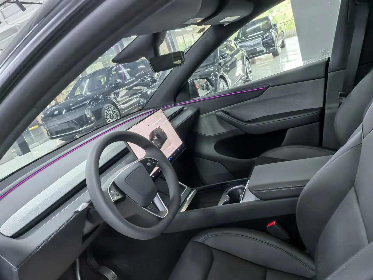 Tesla 2026 Model Y Rear-Wheel-Drive Automatic 4