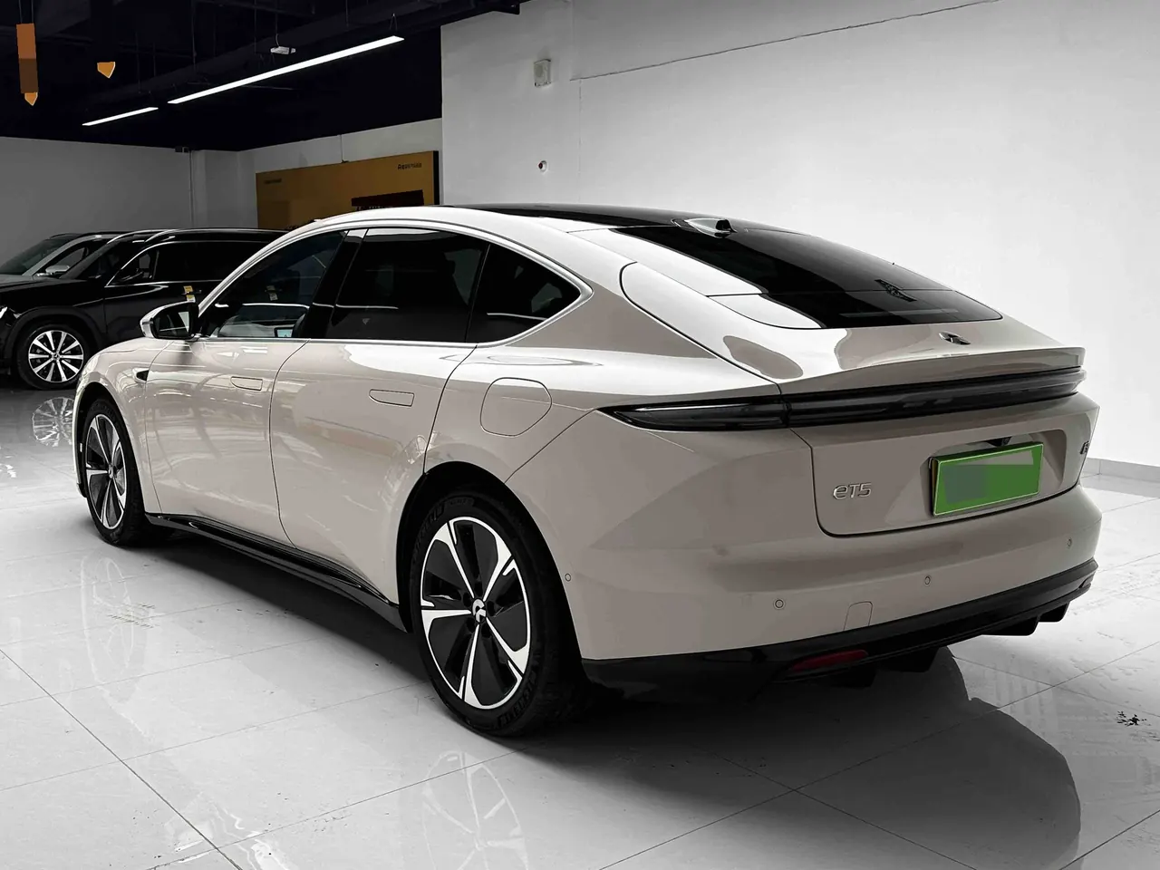 NIO 2024 ET5 75kWh automatic gear 13