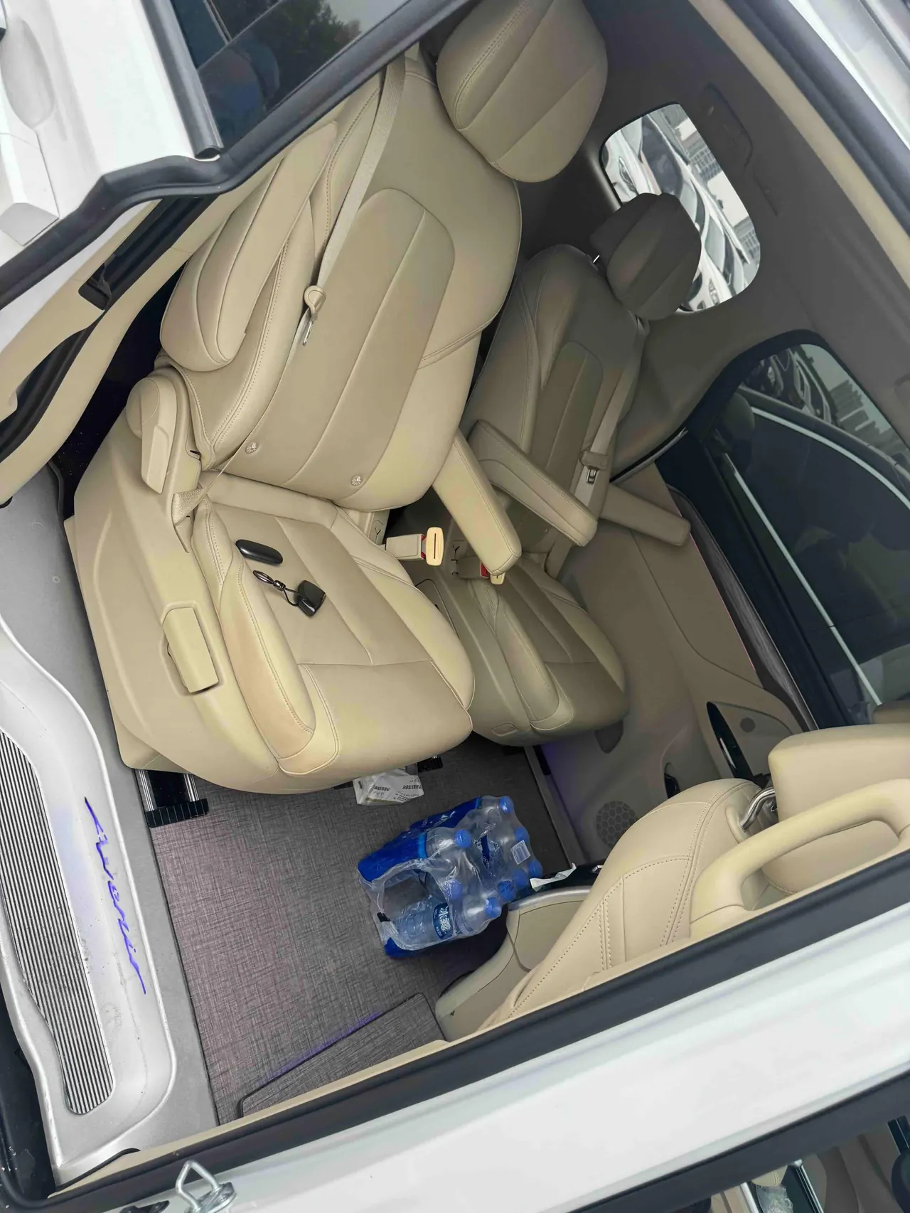 Buick 2025 GL8 Lu Shang 1.5T First Edition 7-seat Automatic Gear 3