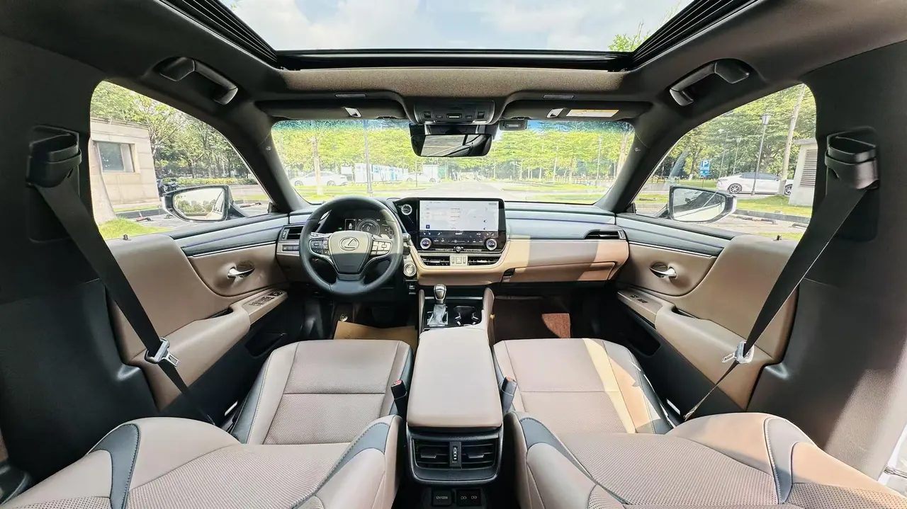 Lexus ES (Imported) 2025 ES300h 2.5 Stepless Premium Edition Automatic Gear 5