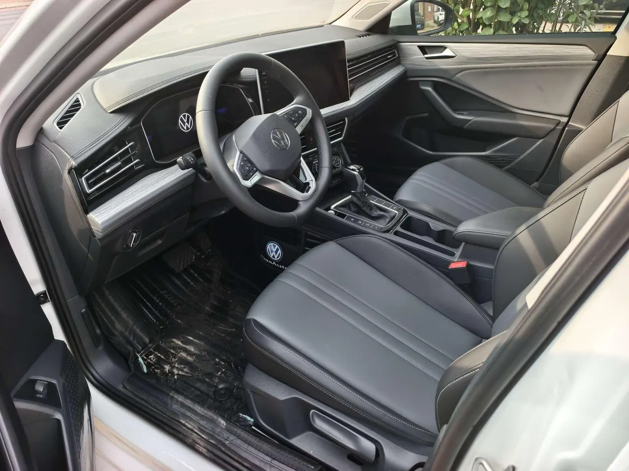 Volkswagen 2025 Sagittarius 1.5TSI 300TSI Exceed Edition (Change 3) Automatic Gear 2