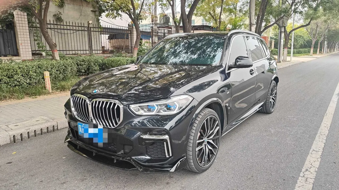 Open image lightbox: BMW 2022 X5 xDrive 30Li 2.0T exclusive m sports suit automatic gear
