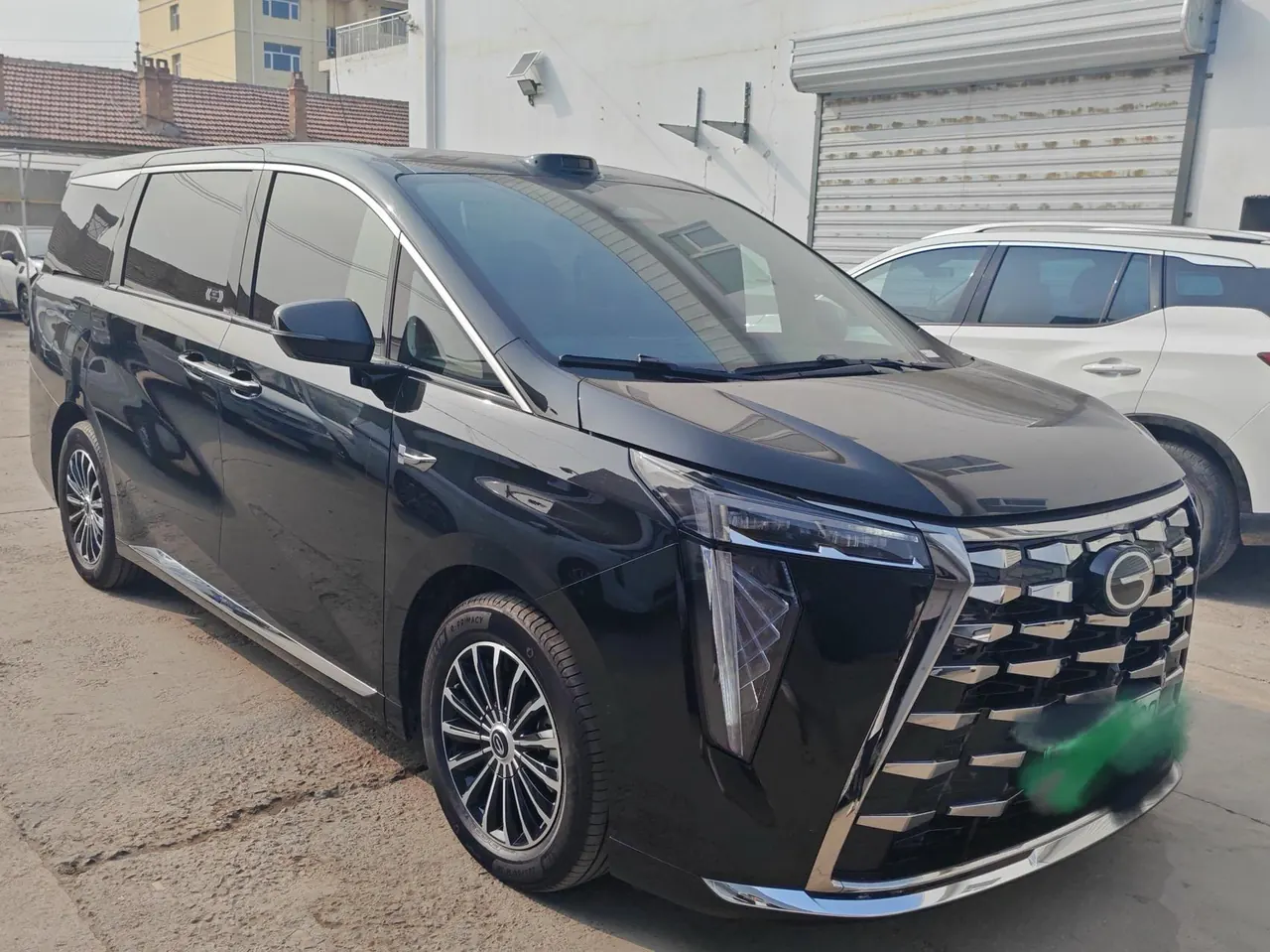 Chuanqi 2026 yearning for M8 PHEV L 1.5T four-wheel drive Ultra automatic gear 2