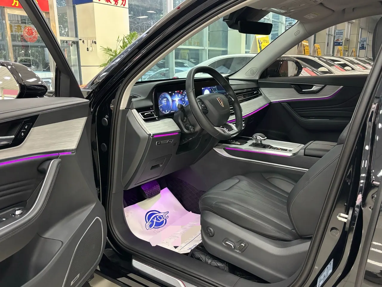 HongQi 2025 HS5 2.0T Two-Drive Flag Enjoy Pro Edition Automatic Gear 4