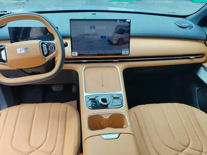 Geely Galaxy 2025 Starship 7 EM-i 1.5 120km Sailing Edition Automatic Gear 4