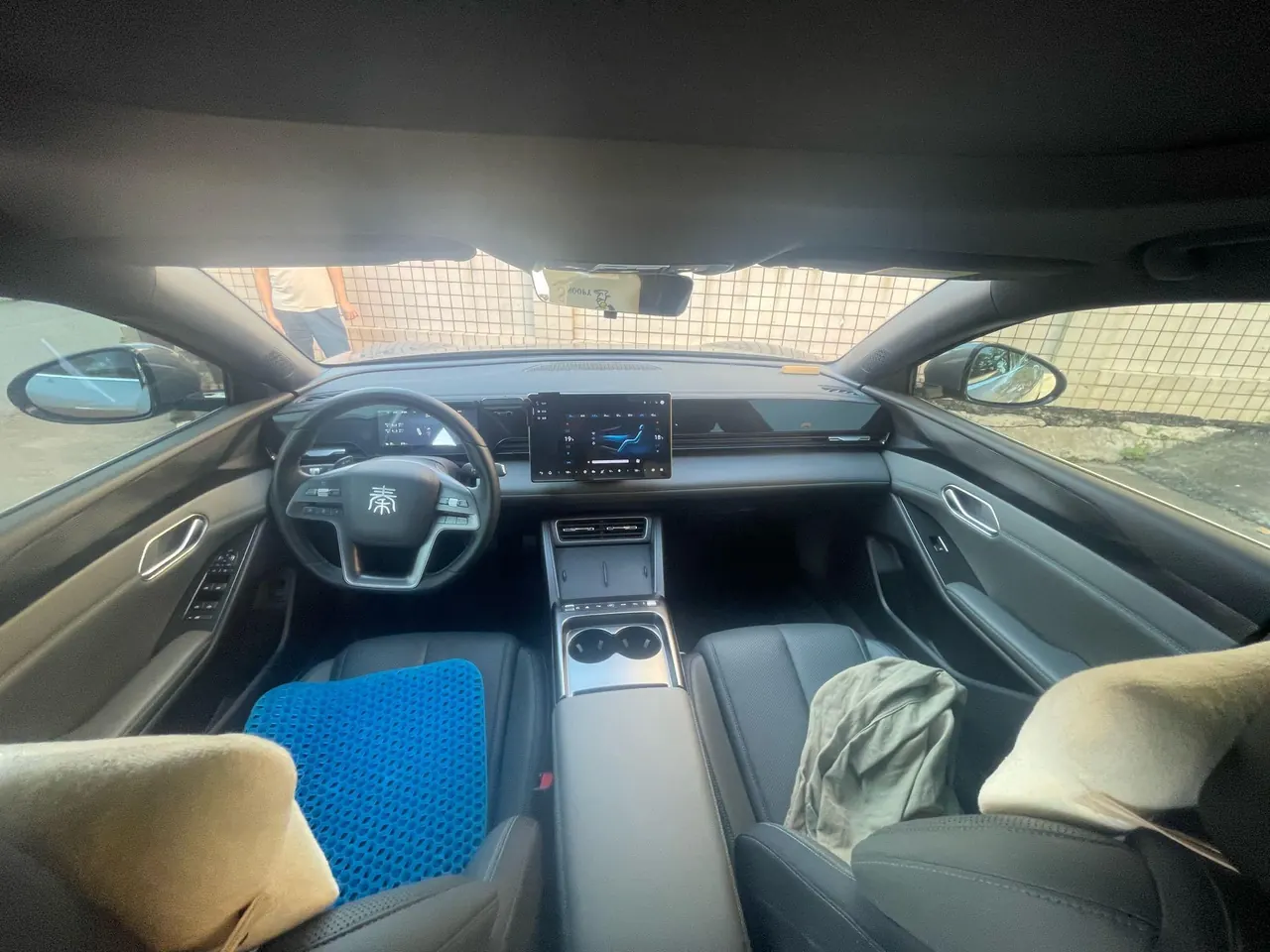 BYD 2025 Qin L EV 470KM Leading Automatic Gear 4