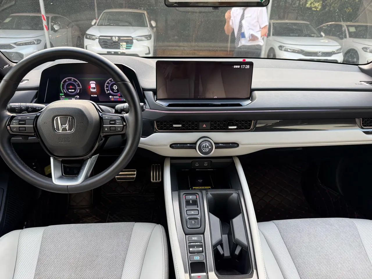 Honda INSPIRE (Yingshi Pai) 2023 INSPIRE e:PHEV (Yingshi Pai e:PHEV) 2.0 Stepless Zhiyao Edition Automatic Gear 5