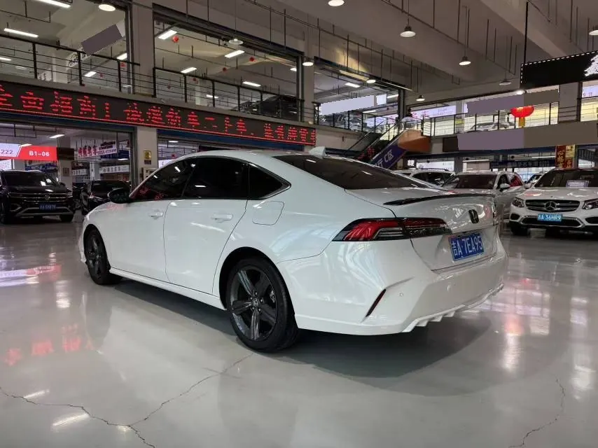 Honda 2025 INSPIRE (Yingshi Pai) 1.5T Stepless 260TURBO Elite Automatic Gear 8