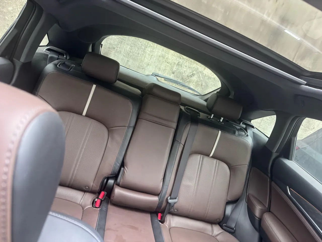 Honda 2023 UR-V 2.0T 370TURBO two-drive elegant version of automatic gear 2