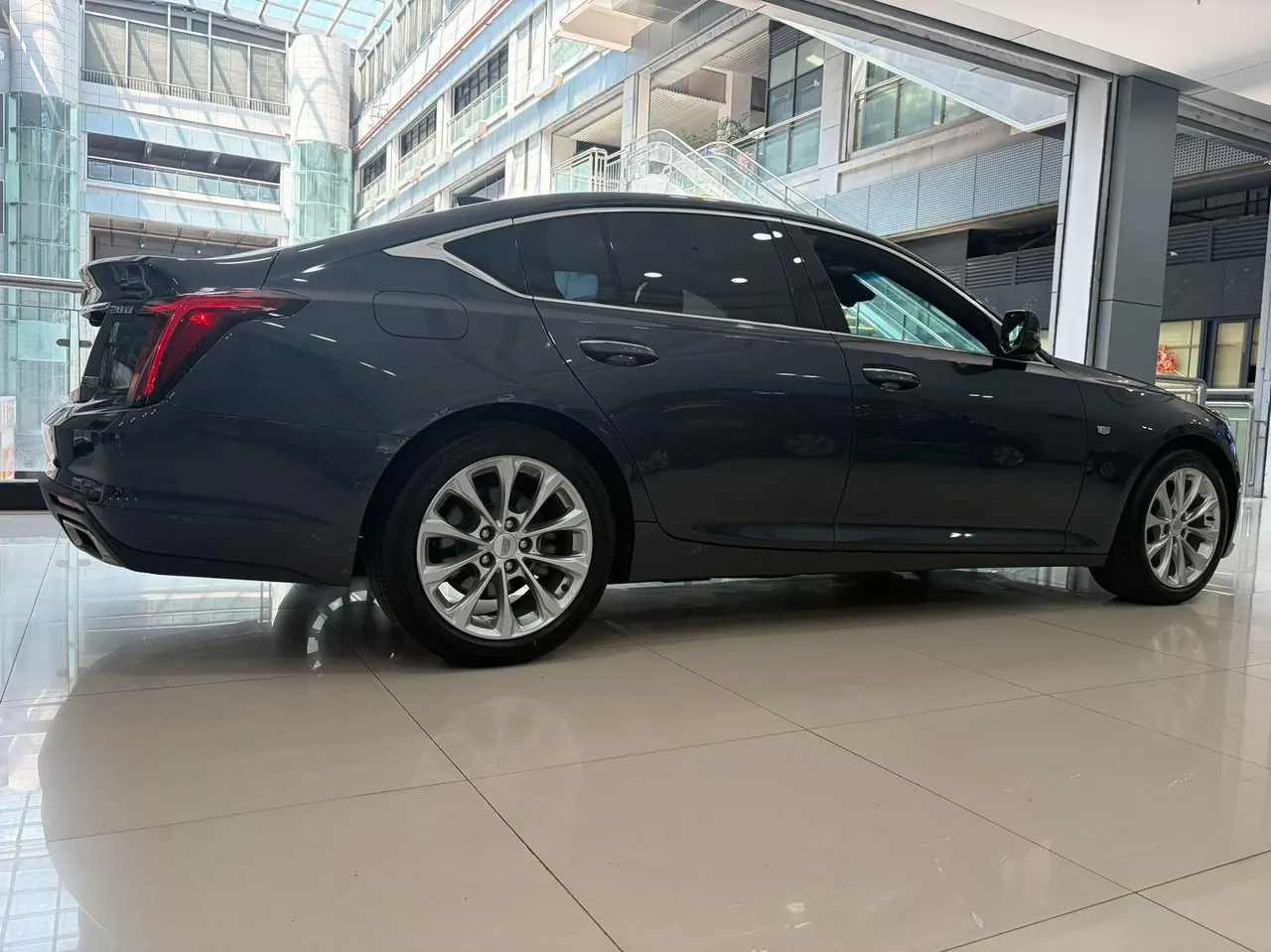 Cadillac 2020 CT5 2.0T 28T Luxury (Modified) Automatic Gear 2