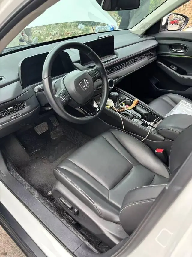 Honda 2023 11th Generation Accord 1.5T Stepless 260TURBO Smart Edition Automatic Gear 3