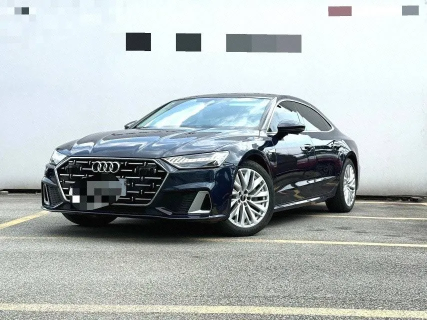 Открыть галерею: Audi 2022 A7L 2.0TFSI 45TFSI S-line Zhumeng New Edition Automatic Gear