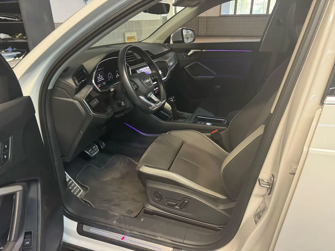 Audi 2023 Q3 2.0TFSI 40TFSI Fashion Dynamic (Modified) Automatic Gear 10