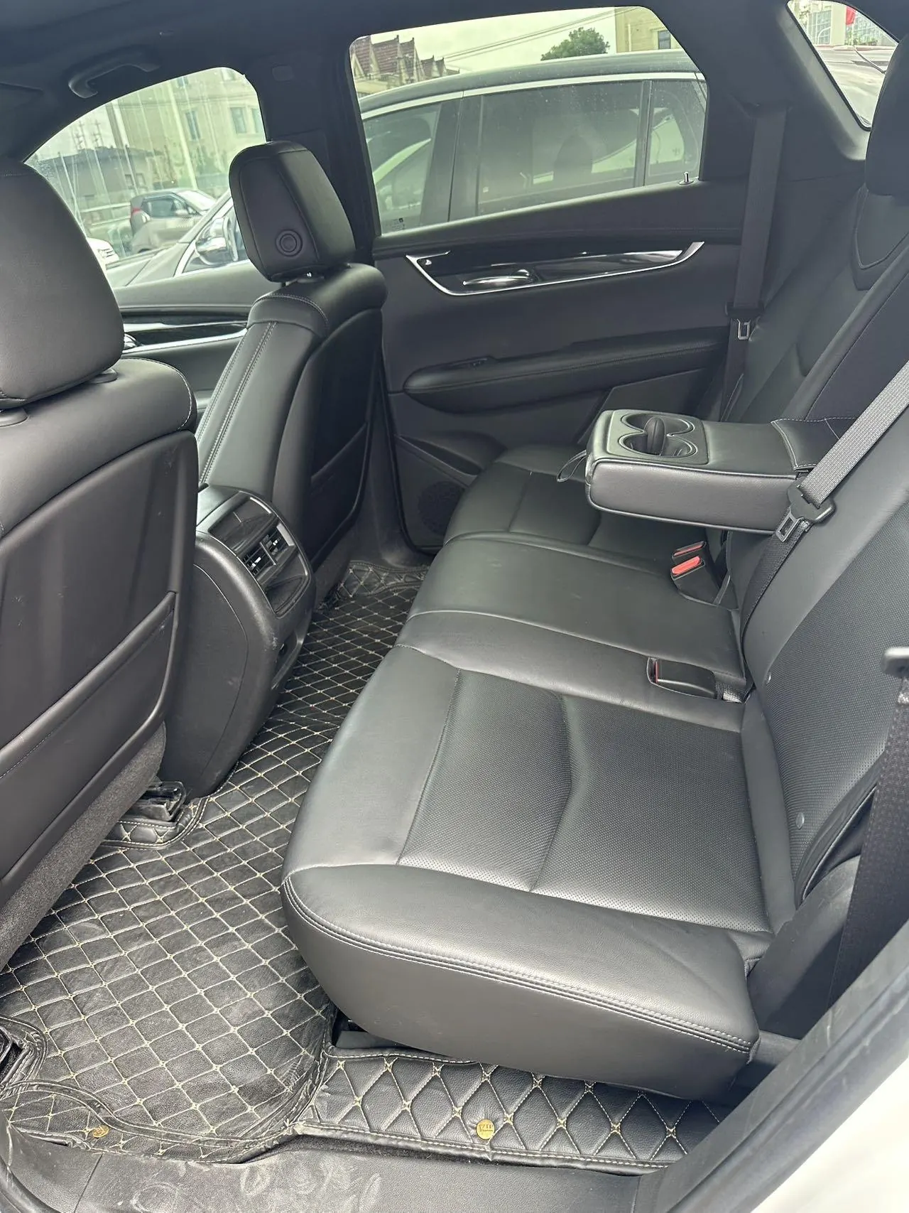 Cadillac 2020 XT5 2.0T 28T 4-wheel drive luxury automatic gear 7