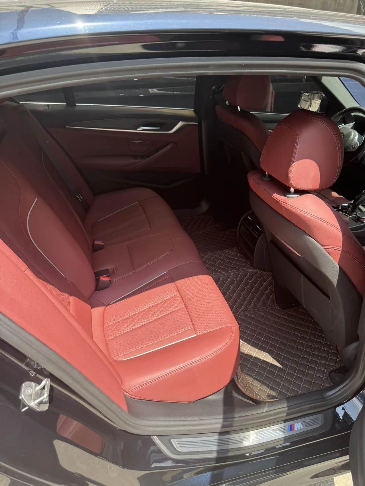 BMW 5 Series 2023 530Li 2.0T Leading M Sports Suit (Modified) Automatic Gear 3