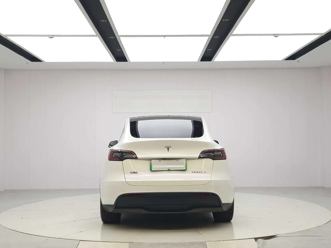 Tesla 2022 Model Y rear-wheel drive version (facelift) automatic gear 4