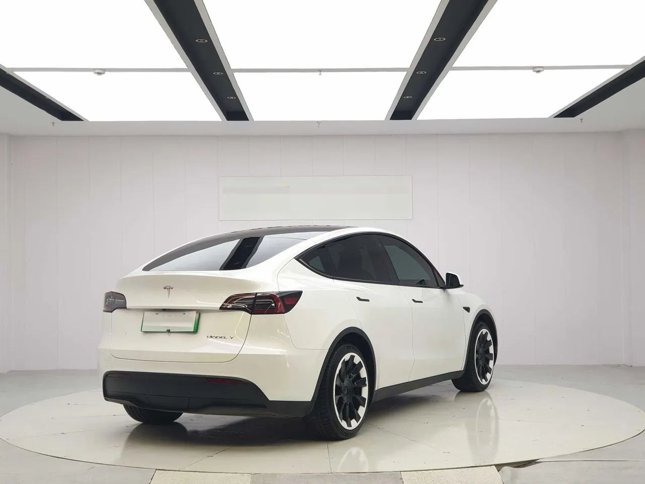Tesla 2022 Model Y rear-wheel drive version (facelift) automatic gear 5