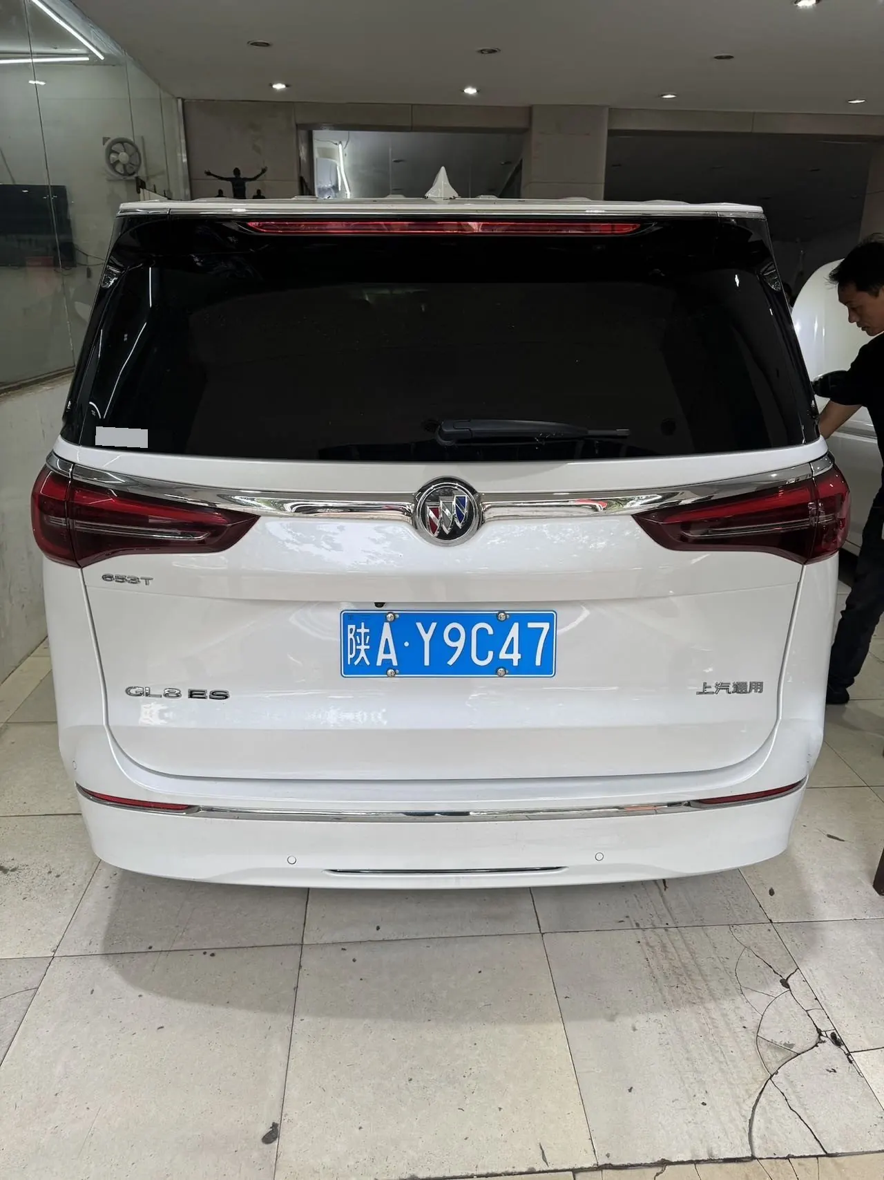 Buick 2020 GL8 ES Lu Zun 2.0T 653T Comfortable Automatic Gear 6