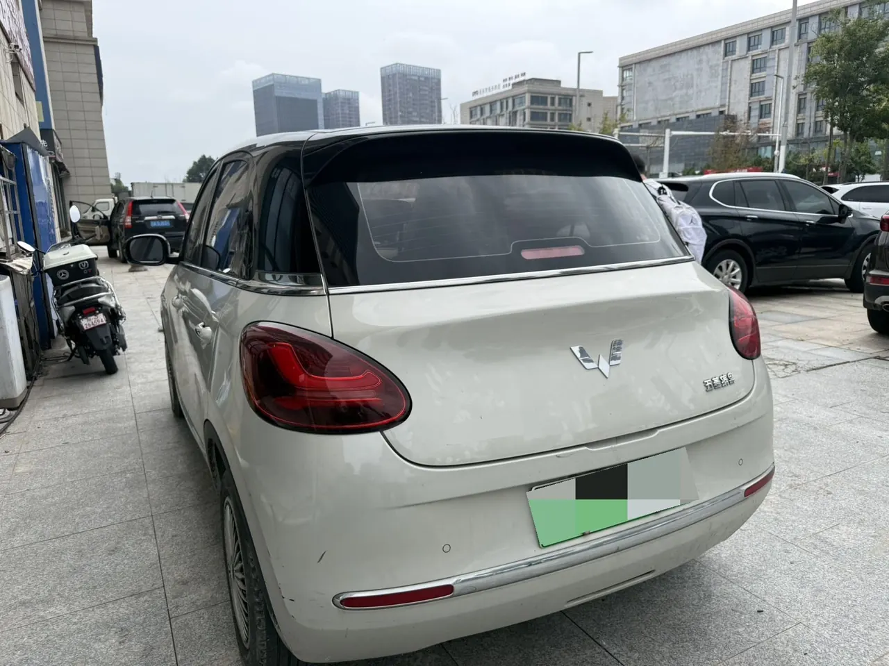 WuLing 2023 Plantronics 410km LingBox Exclusive Automatic Transmission 5