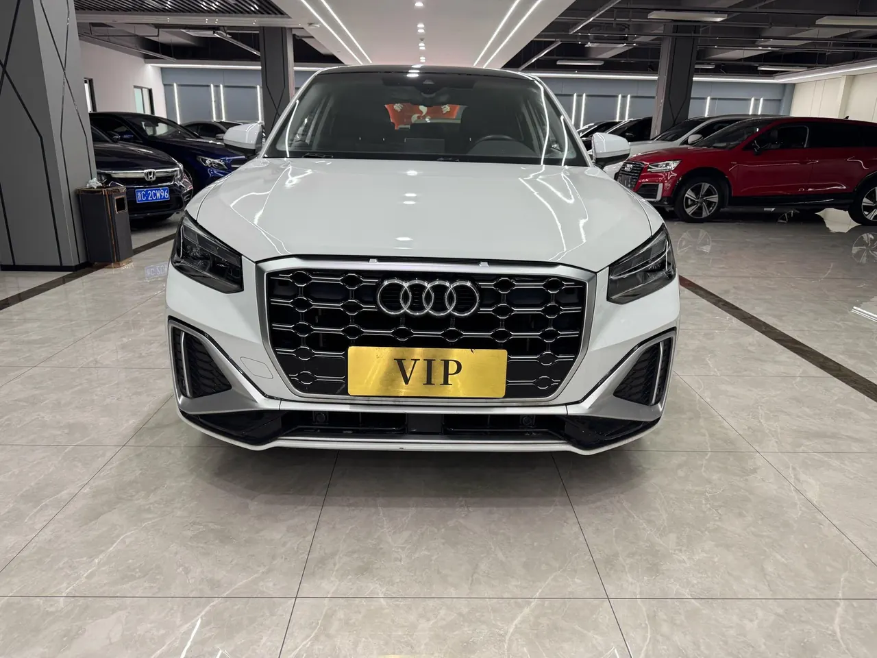 Audi 2022 Q2L 1.4TFSI 35TFSI Deluxe Dynamic Automatic 2
