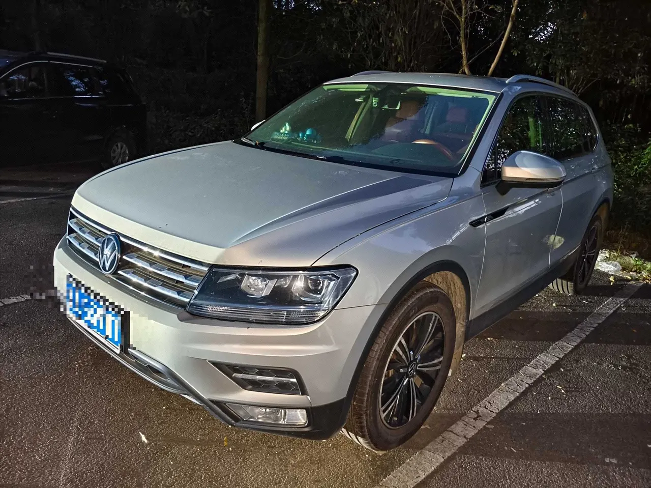Open image lightbox: Volkswagen 2021 Tiguan L 2.0TSI 330TSI Two-Drive Smart Edition Automatic Gear