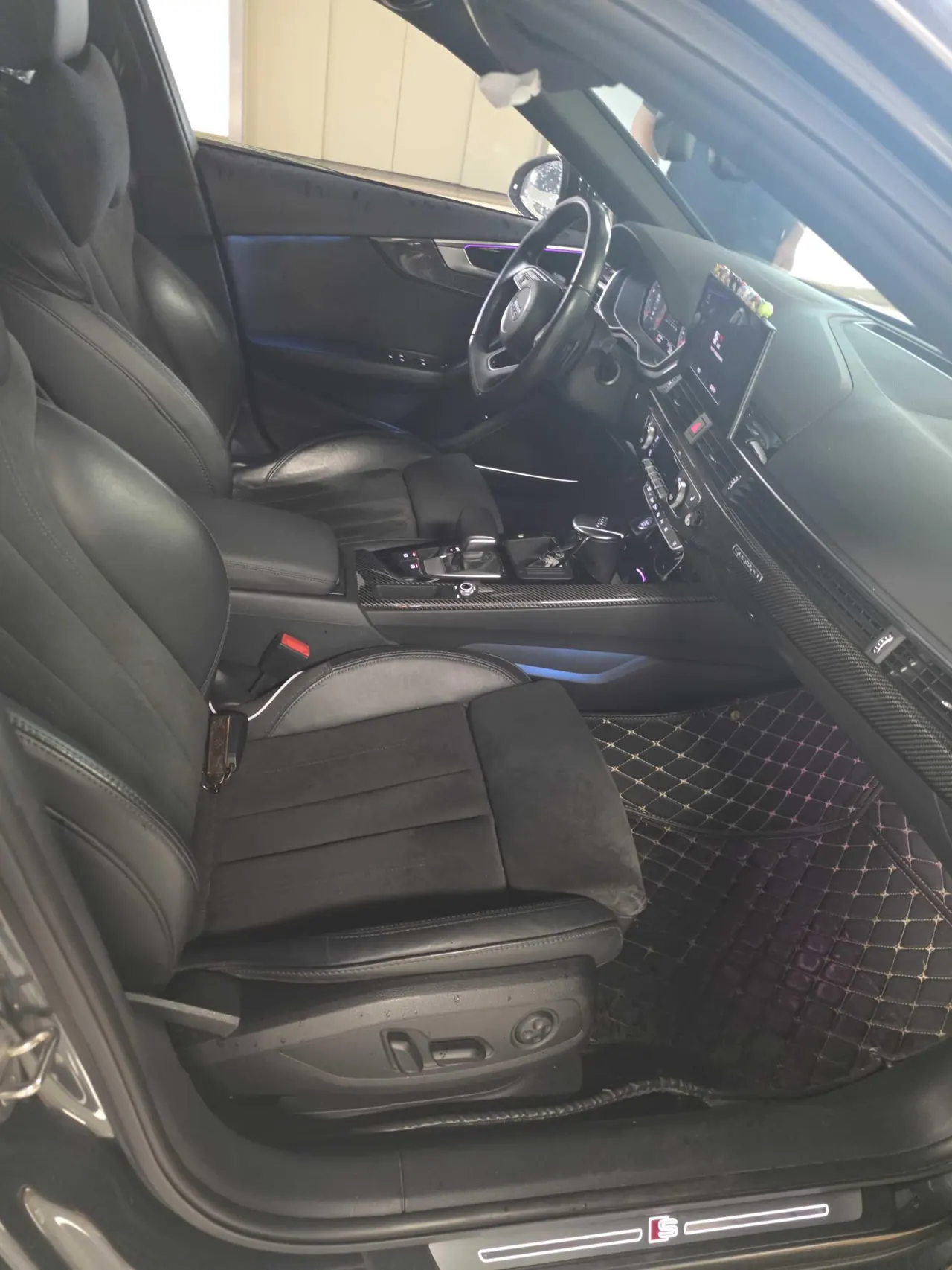 Audi 2022 A4L 2.0TFSI 45TFSI Quattro Selected Dynamic Automatic 3