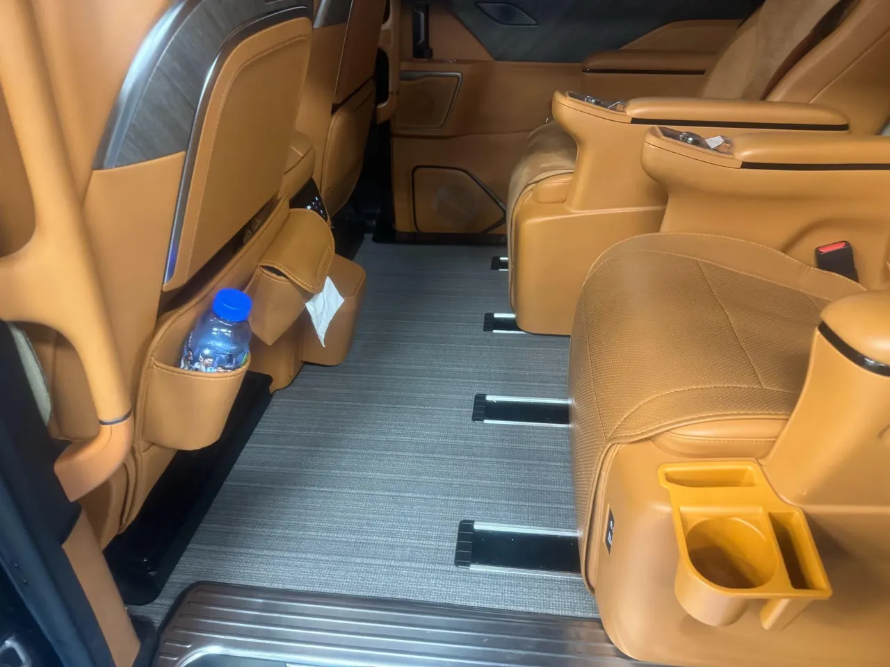 WEY 2025 VV7 Hi4 1.5T Four-Wheel-Drive Automatic Model 4