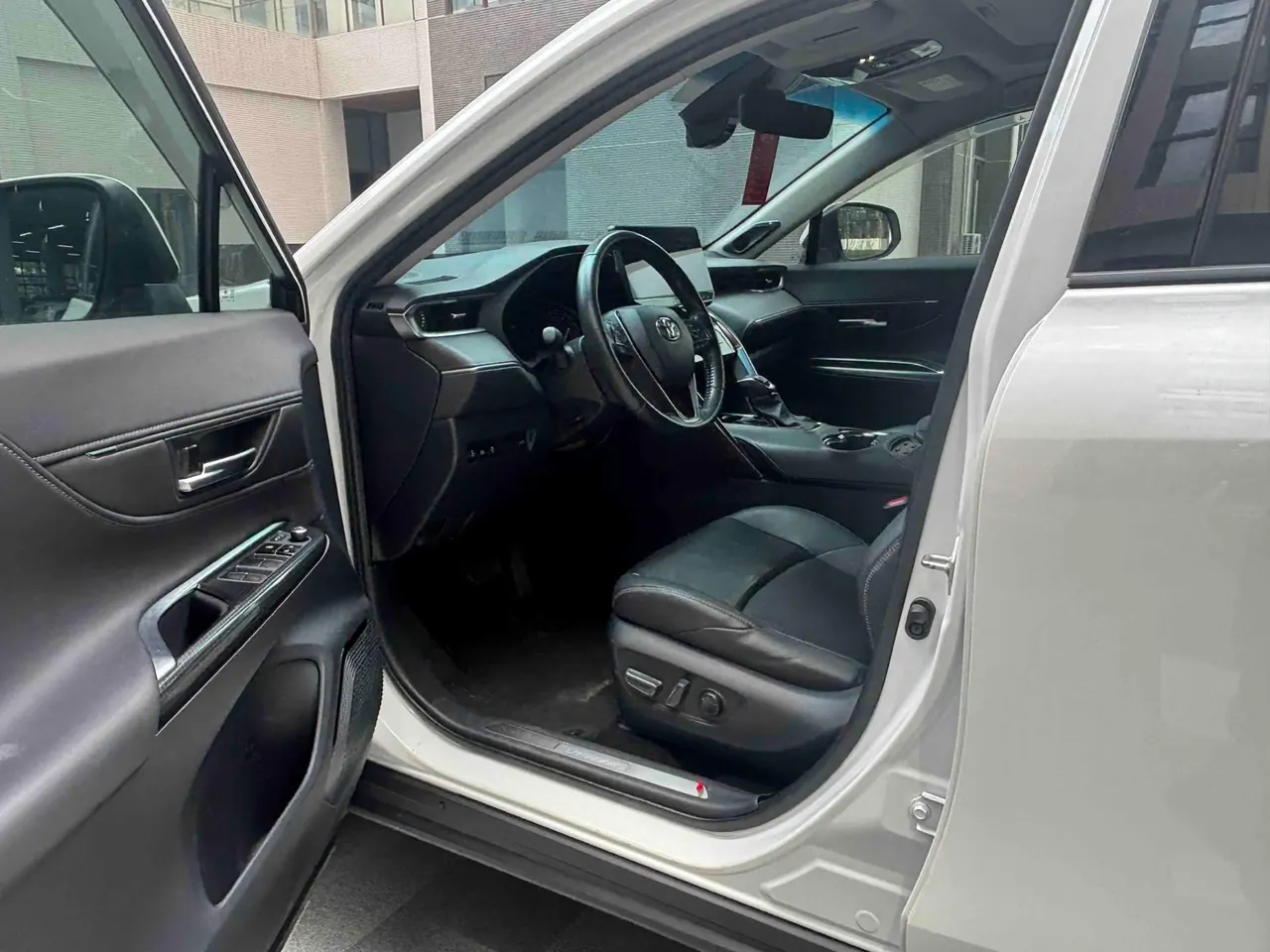 Toyota 2022 Weisa 2.0 Stepless Two-Drive Premium Edition Automatic Gear 2
