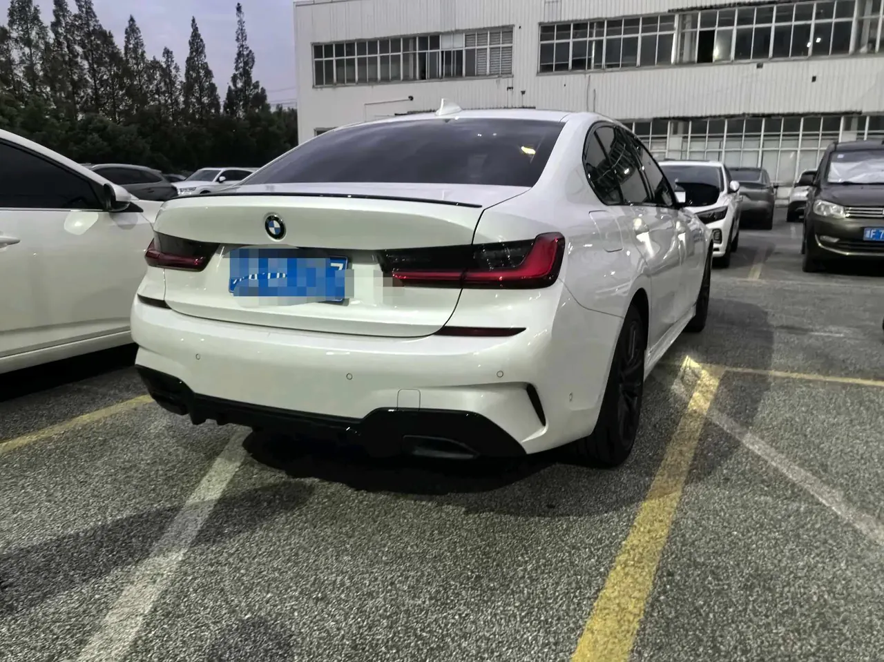 BMW 3 Series 2021 325i 2.0T M Sports Obsidian Night Kit (Changed) Automatic Gear 3