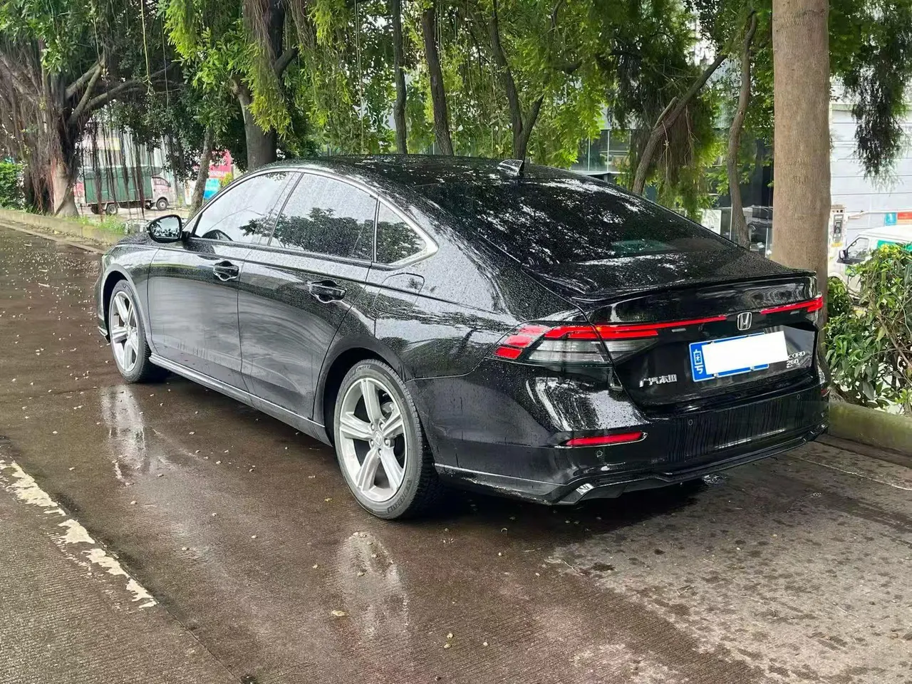 Honda 2025 11th Generation Accord 1.5T Stepless 260TURBO Premium Edition Automatic Gear 2
