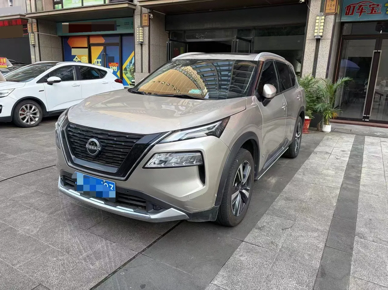 Open image lightbox: Nissan 2023 Qijun e-POWER 1.5 Super Mixed Dual Motor Four-wheel Drive Extreme Edition Automatic Gear