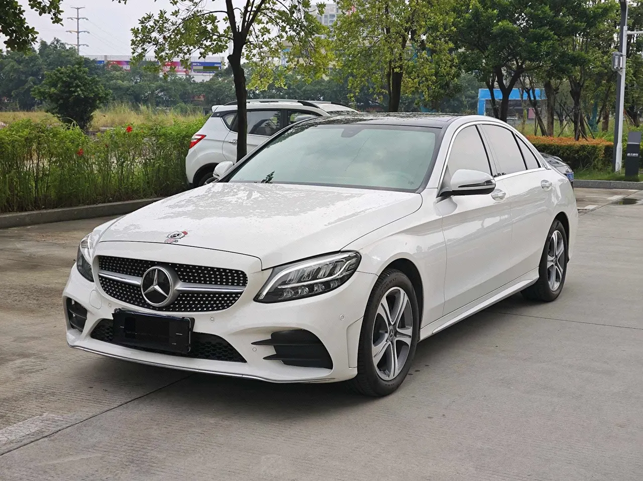 打开图片灯箱:Mercedes Benz Class C 2021 C 260 L 48V 1.5T Sports Edition Automatic Gear
