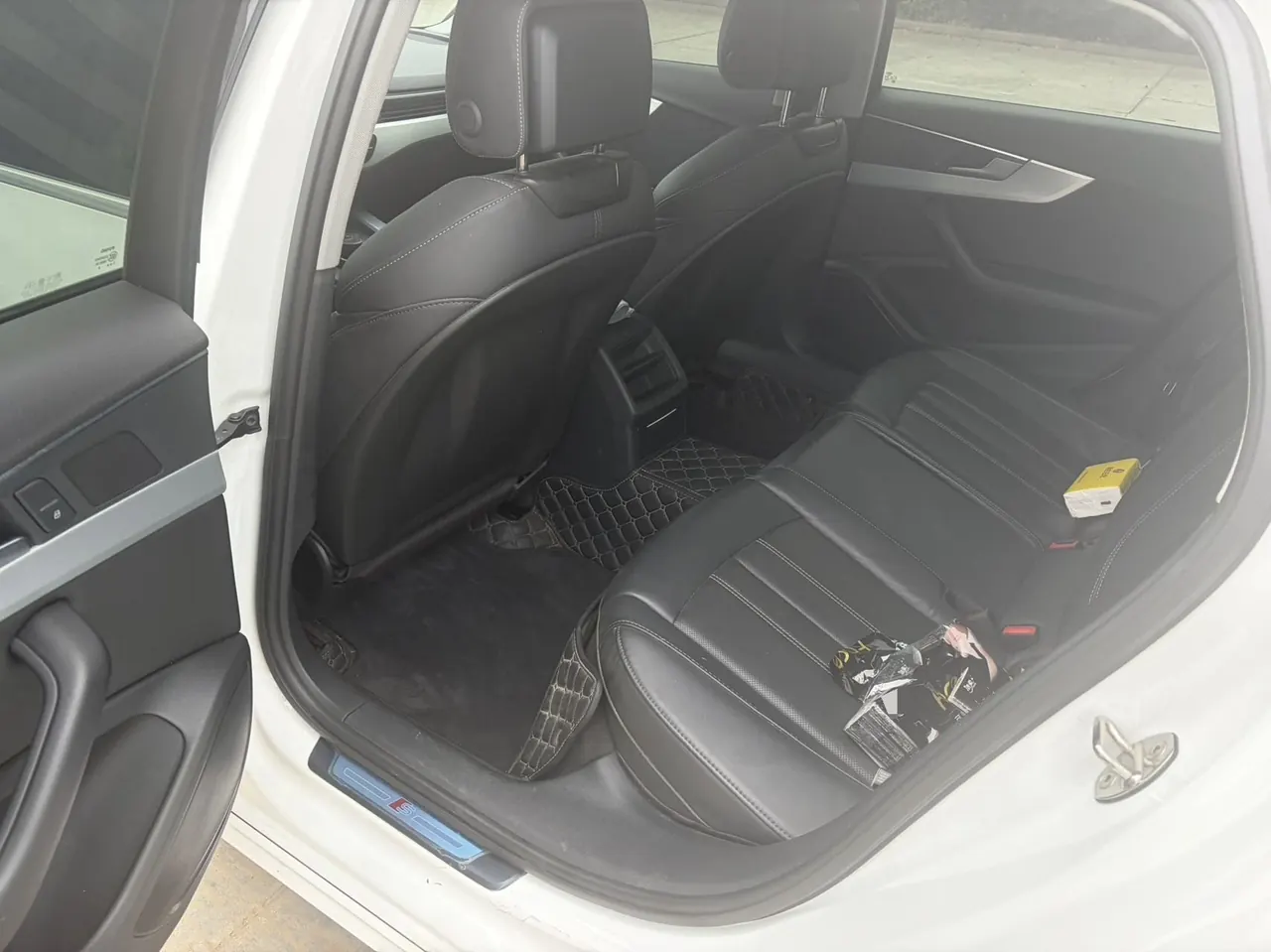 Audi 2022 A4L 2.0TFSI 40TFSI Fashion Dynamic Automatic 3
