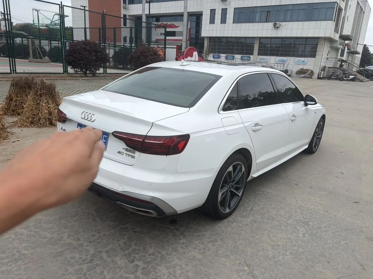 Audi 2022 A4L 2.0TFSI 40TFSI Fashion Dynamic Automatic 6