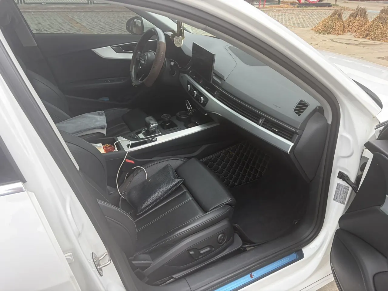 Audi 2022 A4L 2.0TFSI 40TFSI Fashion Dynamic Automatic 7