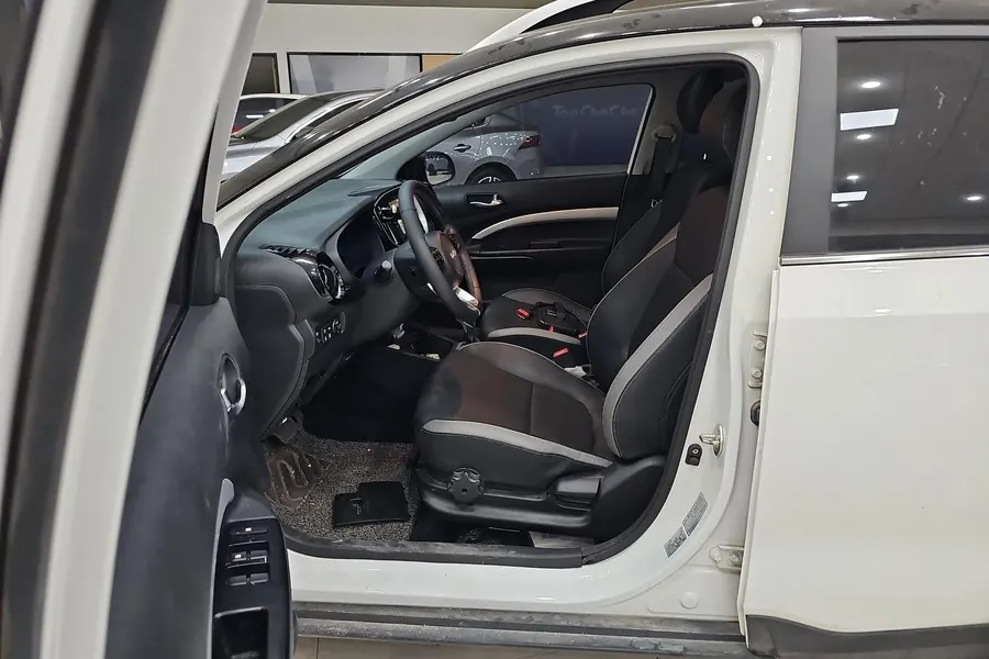 Kia 2021 Yi Run 1.4 Stepless Sunroof Automatic Transmission 3