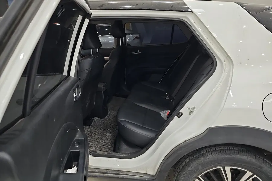 Kia 2021 Yi Run 1.4 Stepless Sunroof Automatic Transmission 6