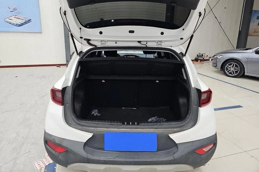 Kia 2021 Yi Run 1.4 Stepless Sunroof Automatic Transmission 7