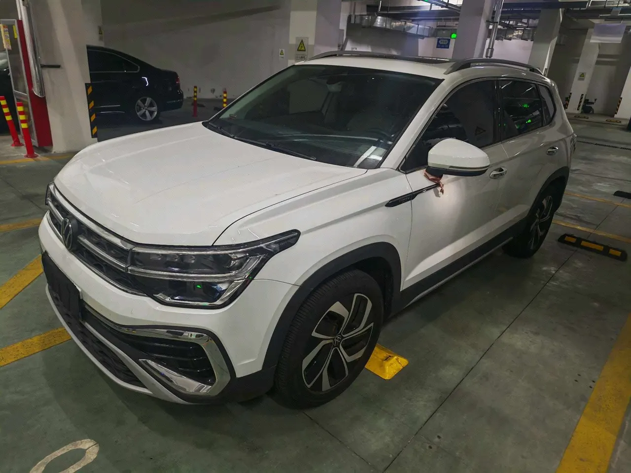打开图片灯箱:Volkswagen 2023 Tuyue 1.5TSI 300TSI Two-Drive Full Moon Edition Automatic Gear