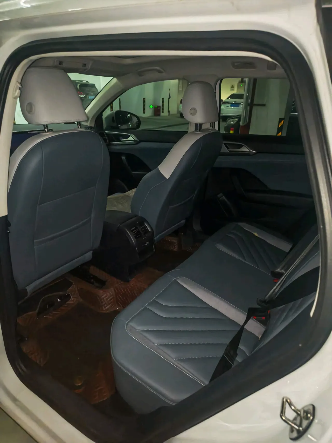 Volkswagen 2023 Tuyue 1.5TSI 300TSI Two-Drive Full Moon Edition Automatic Gear 5