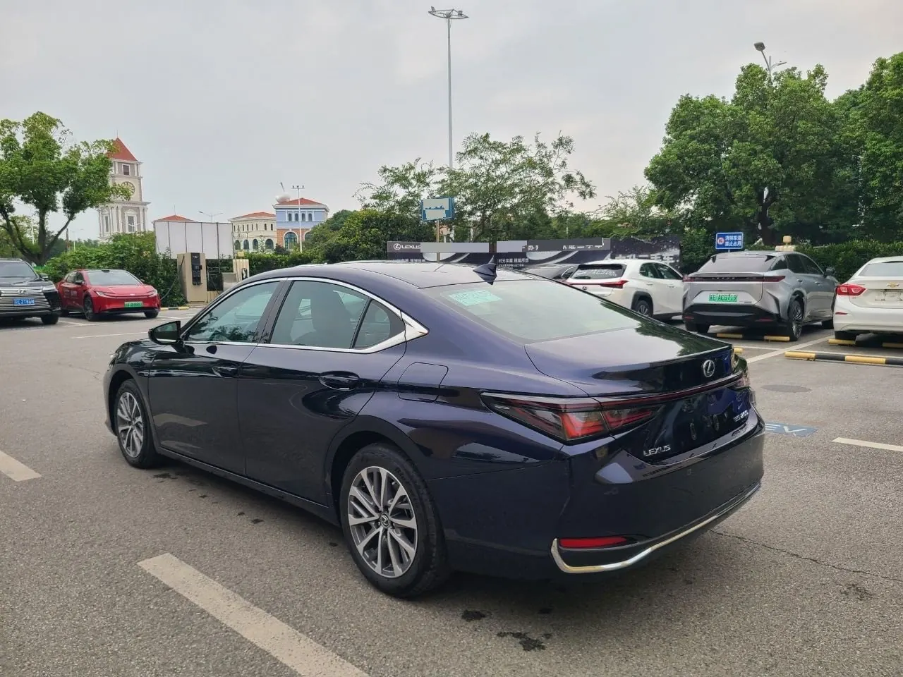 Lexus ES (Imported) 2024 ES200 2.0 Stepless Edition Automatic Gear 5