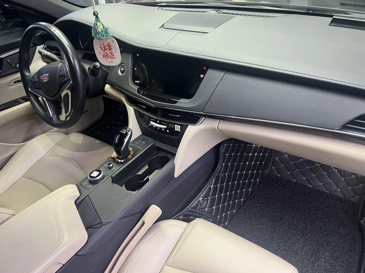 Cadillac 2020 CT6 2.0T 28T luxury automatic gear 3