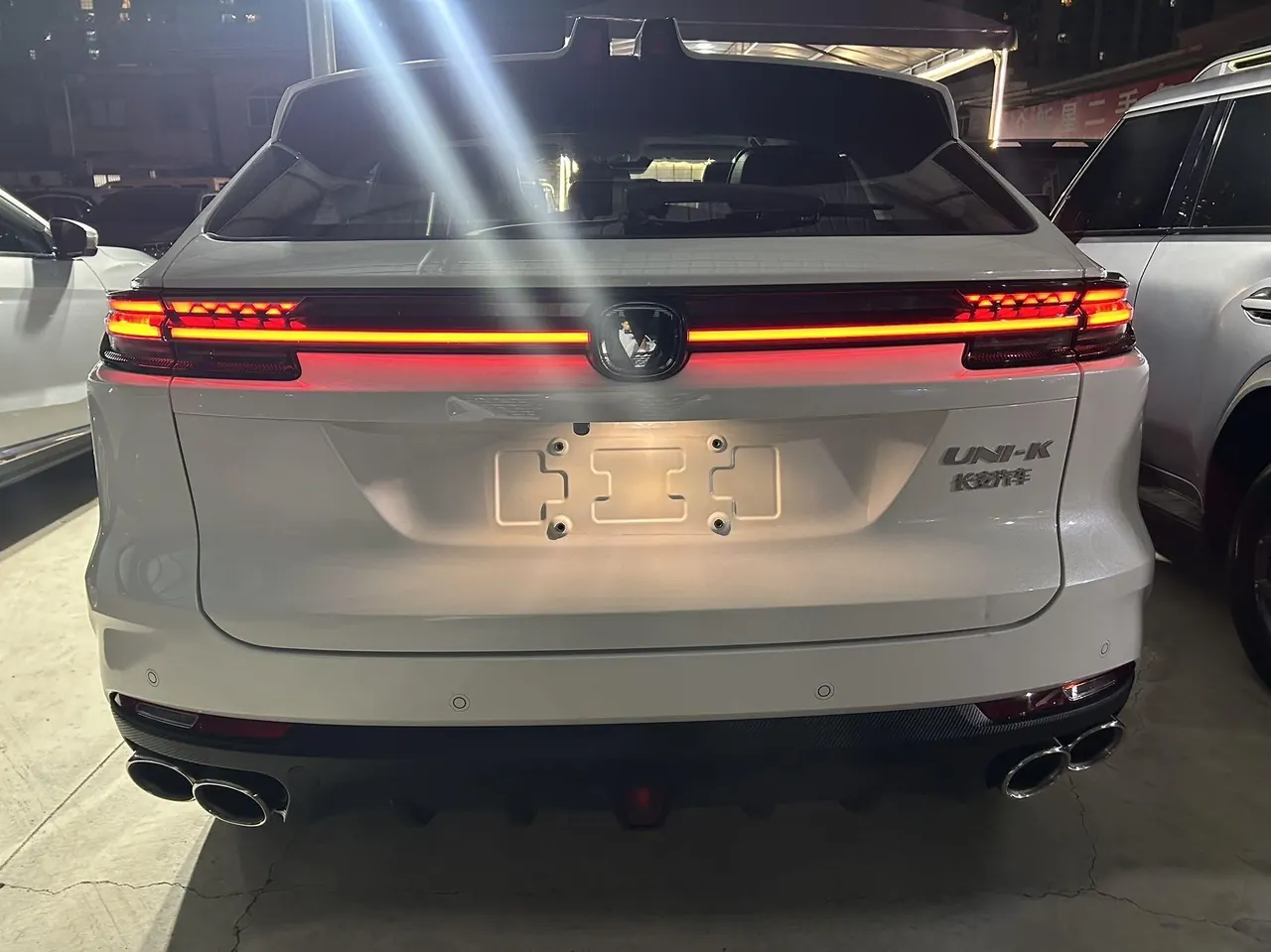 ChangAn 2024 UNI-K 2.0T Two-Drive Global Edition Automatic Gear 3