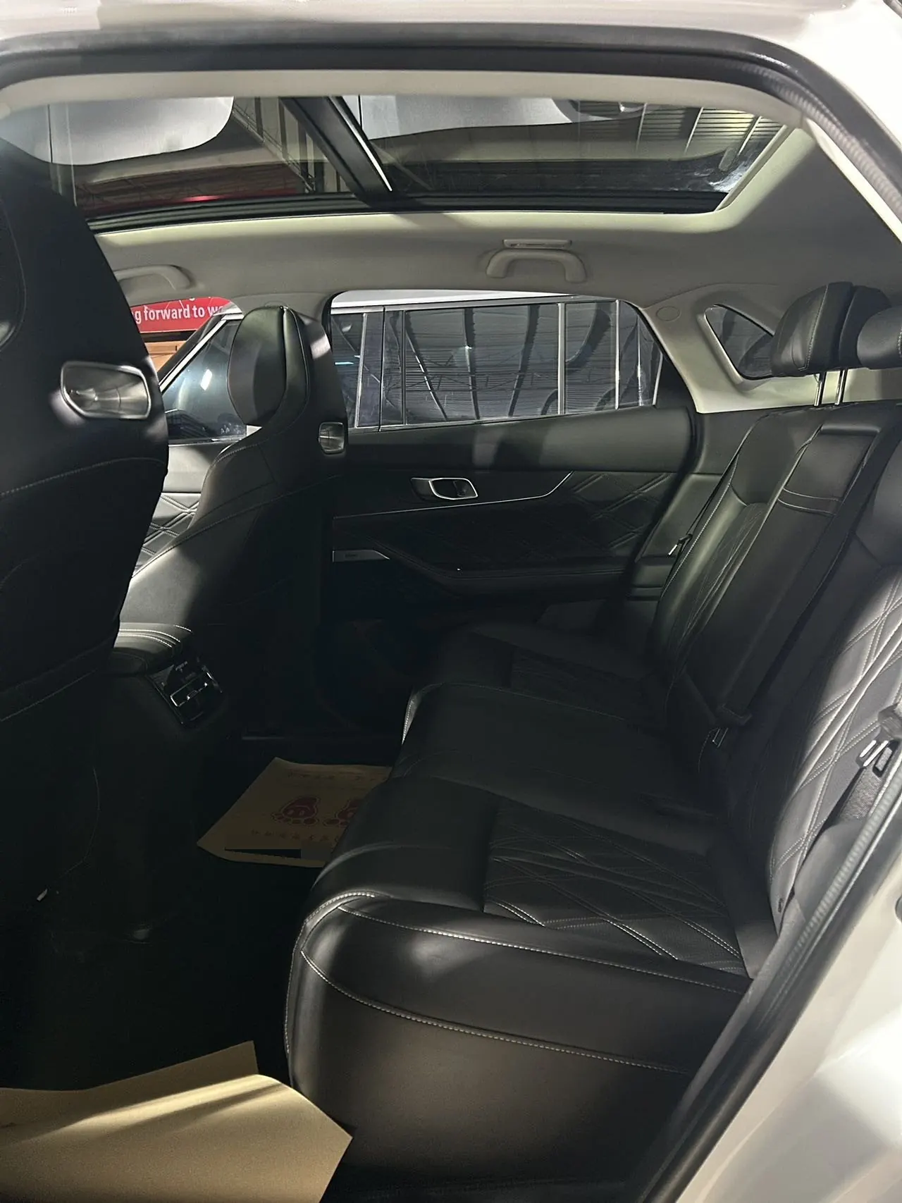 ChangAn 2024 UNI-K 2.0T Two-Drive Global Edition Automatic Gear 5