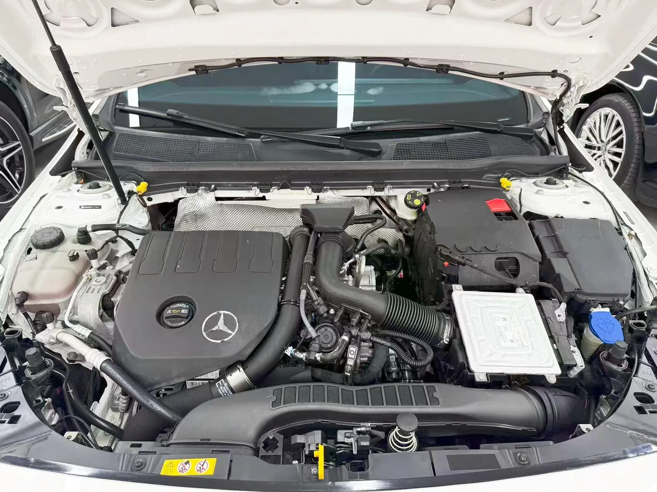 Mercedes Benz Class A 2022 A 200 L 1.3T Fashion (Change 3) Automatic 18