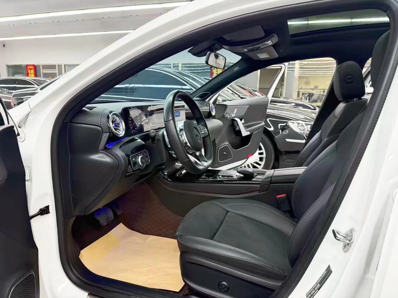 Mercedes Benz Class A 2022 A 200 L 1.3T Fashion (Change 3) Automatic 7