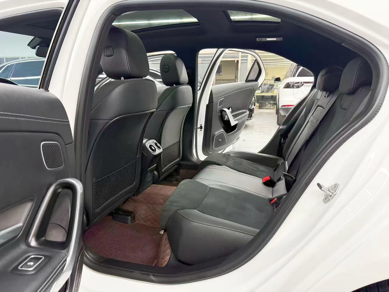 Mercedes Benz Class A 2022 A 200 L 1.3T Fashion (Change 3) Automatic 8