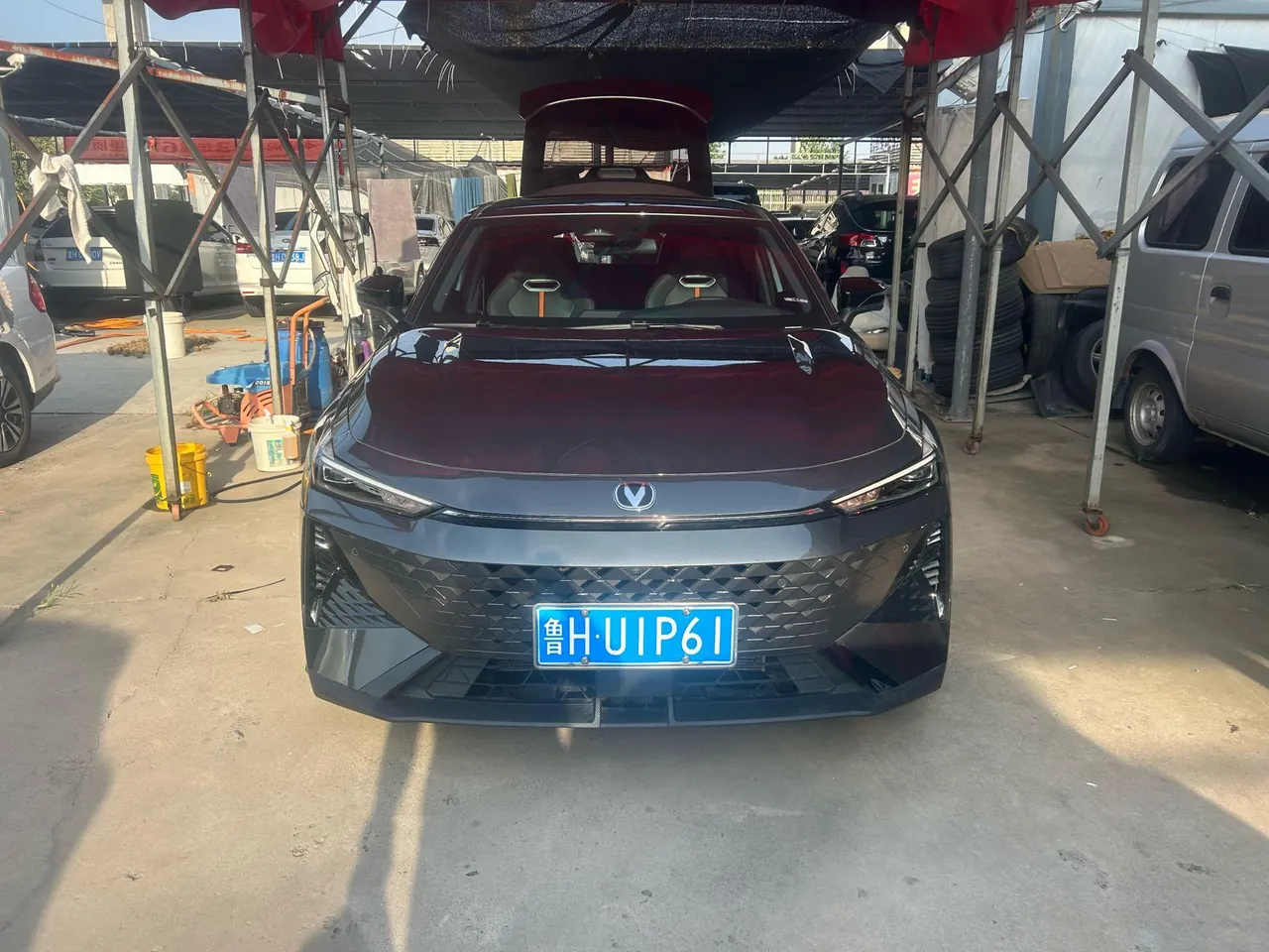 ChangAn 2024 UNI-V 1.5T exclusive automatic gear 2
