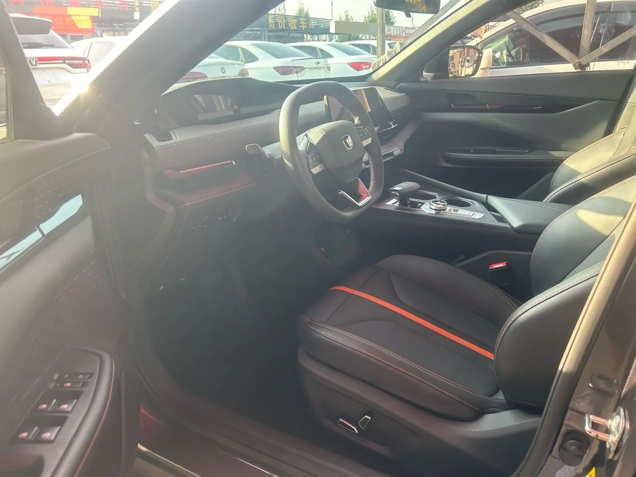 ChangAn 2024 UNI-V 1.5T exclusive automatic gear 3