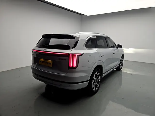 Jetour 2025 ShanHai L7 PLUS 1.5T 220km Elite Edition 7-seat Automatic Gear 3